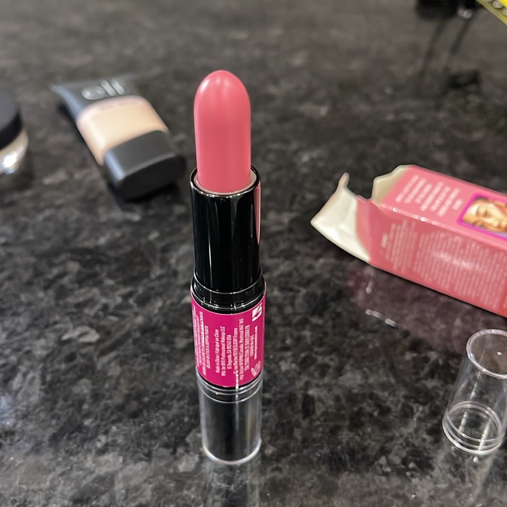 Makeup Bundle - Picture 10 of 13